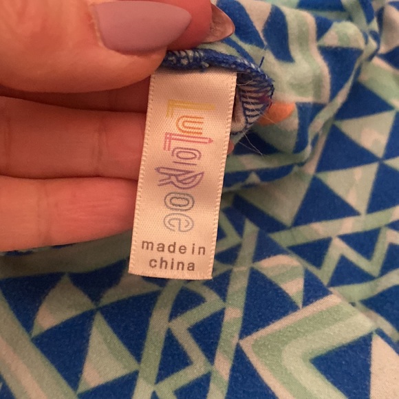 🔥🔥 (3/$20)
LulaRoe Lot of 3 OS Leggings - Mustard, Zig Zag Print & Blue-Green - Picture 4 of 4